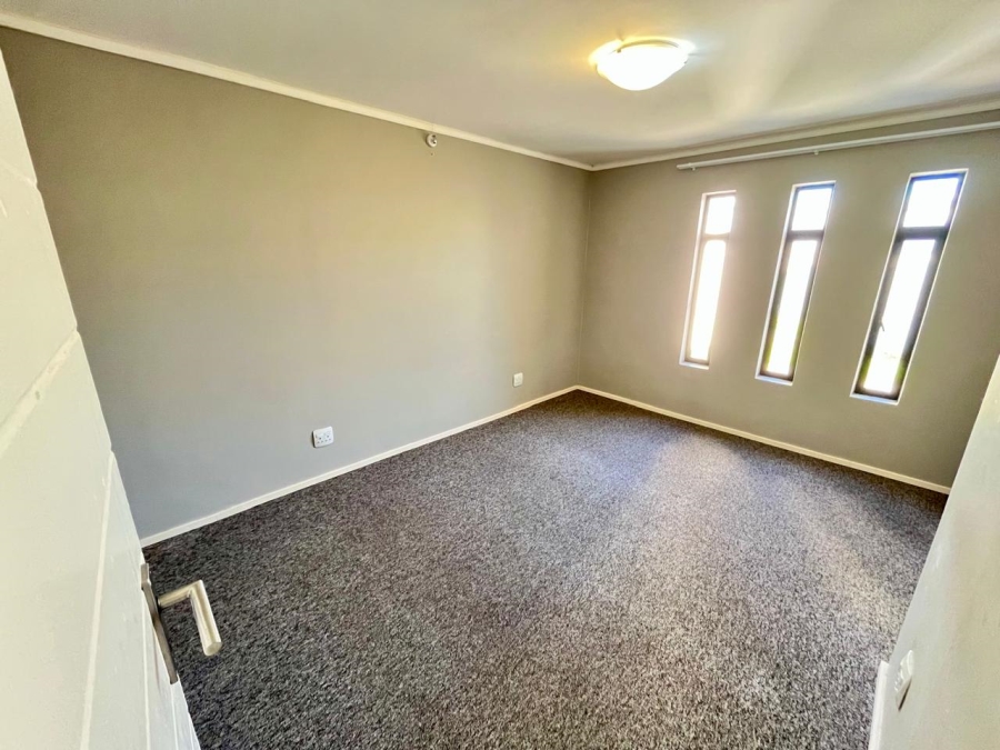 To Let 2 Bedroom Property for Rent in Nahoon Valley Park Eastern Cape